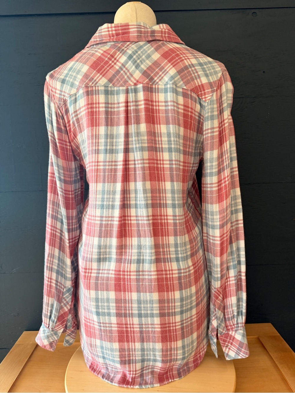 Rails Hunter Plaid Button Up Shirt Rosewood/Sky Small  EUC - Picture 5 of 11